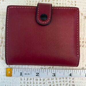 Coach Tri-Fold Wallet in Burgundy, Good Condition